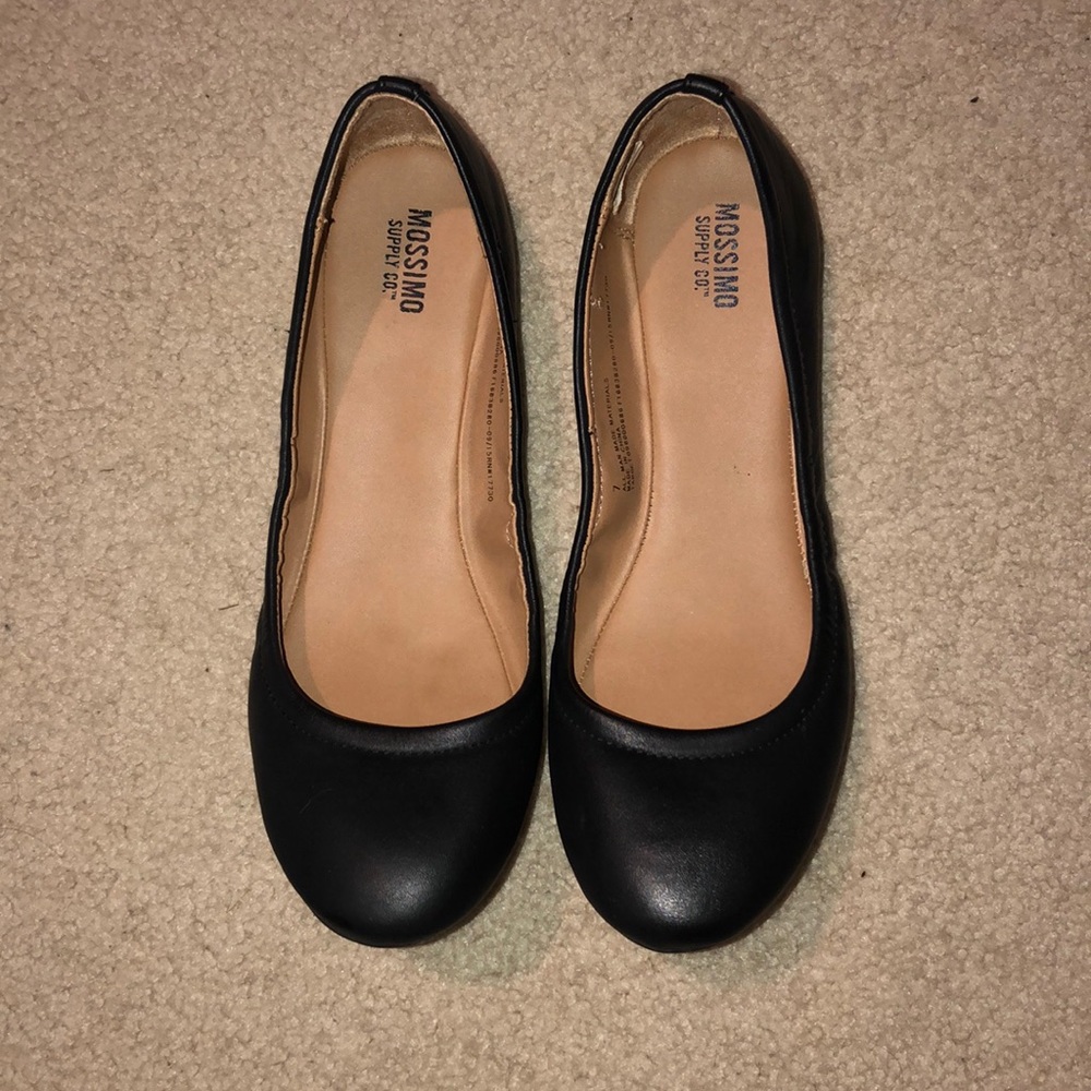 Mossimo Black Flats